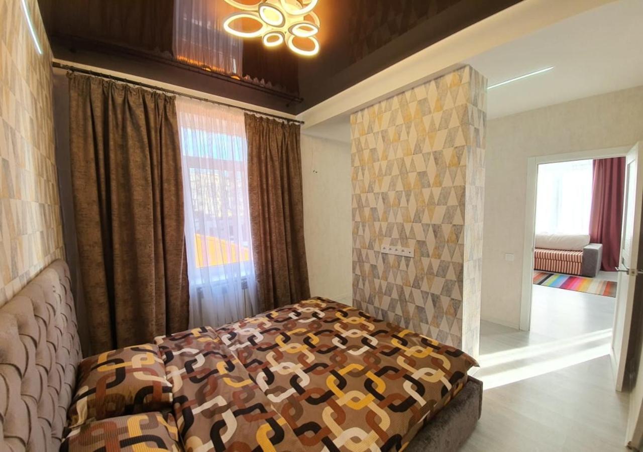 Lux New Apartment 2019 ハルキウ エクステリア 写真