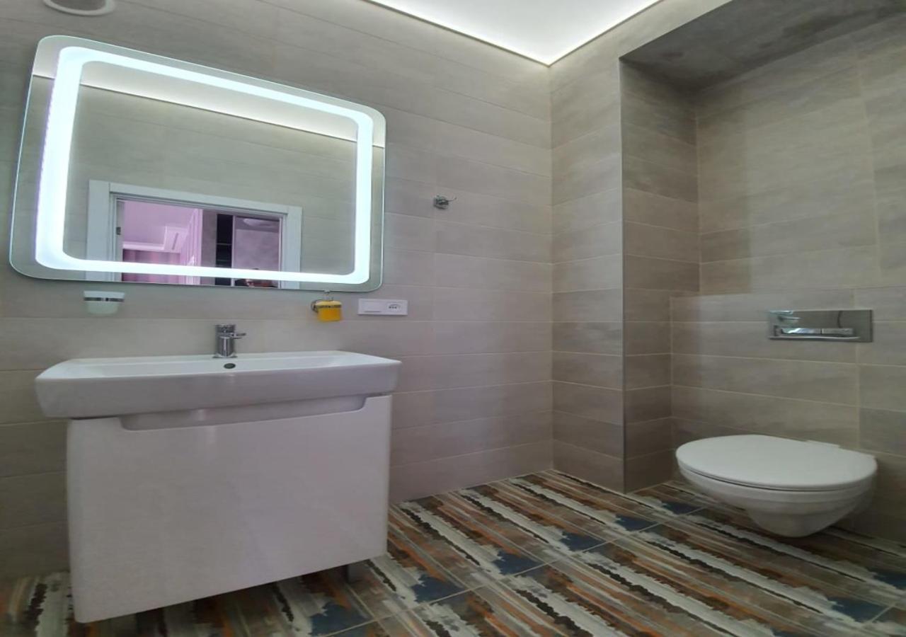 Lux New Apartment 2019 ハルキウ エクステリア 写真